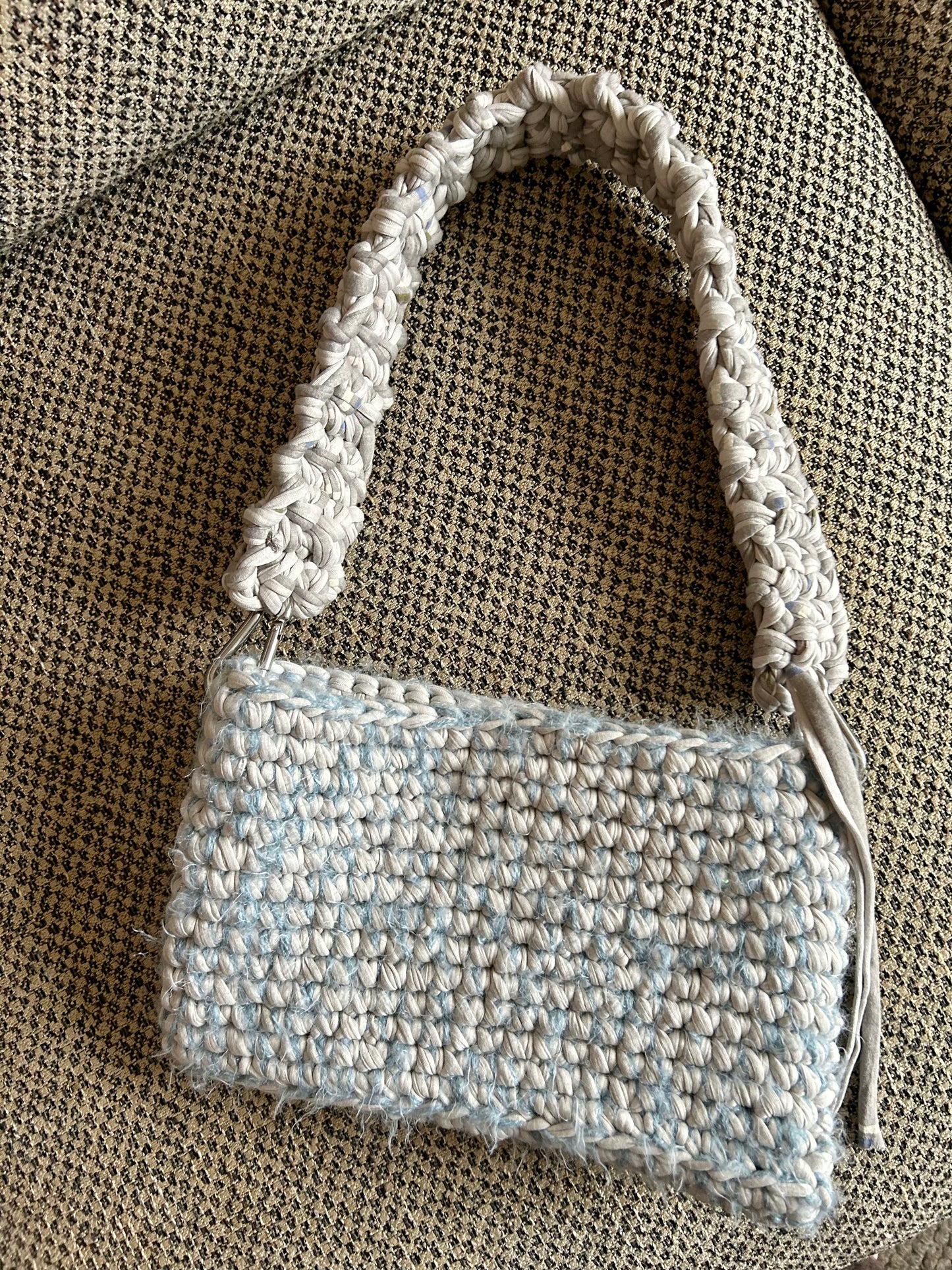 FLUFFY BAG